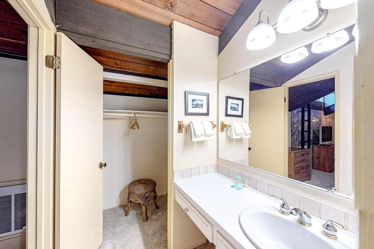 Chamonix 6 Apartment Mammoth Lakes United States