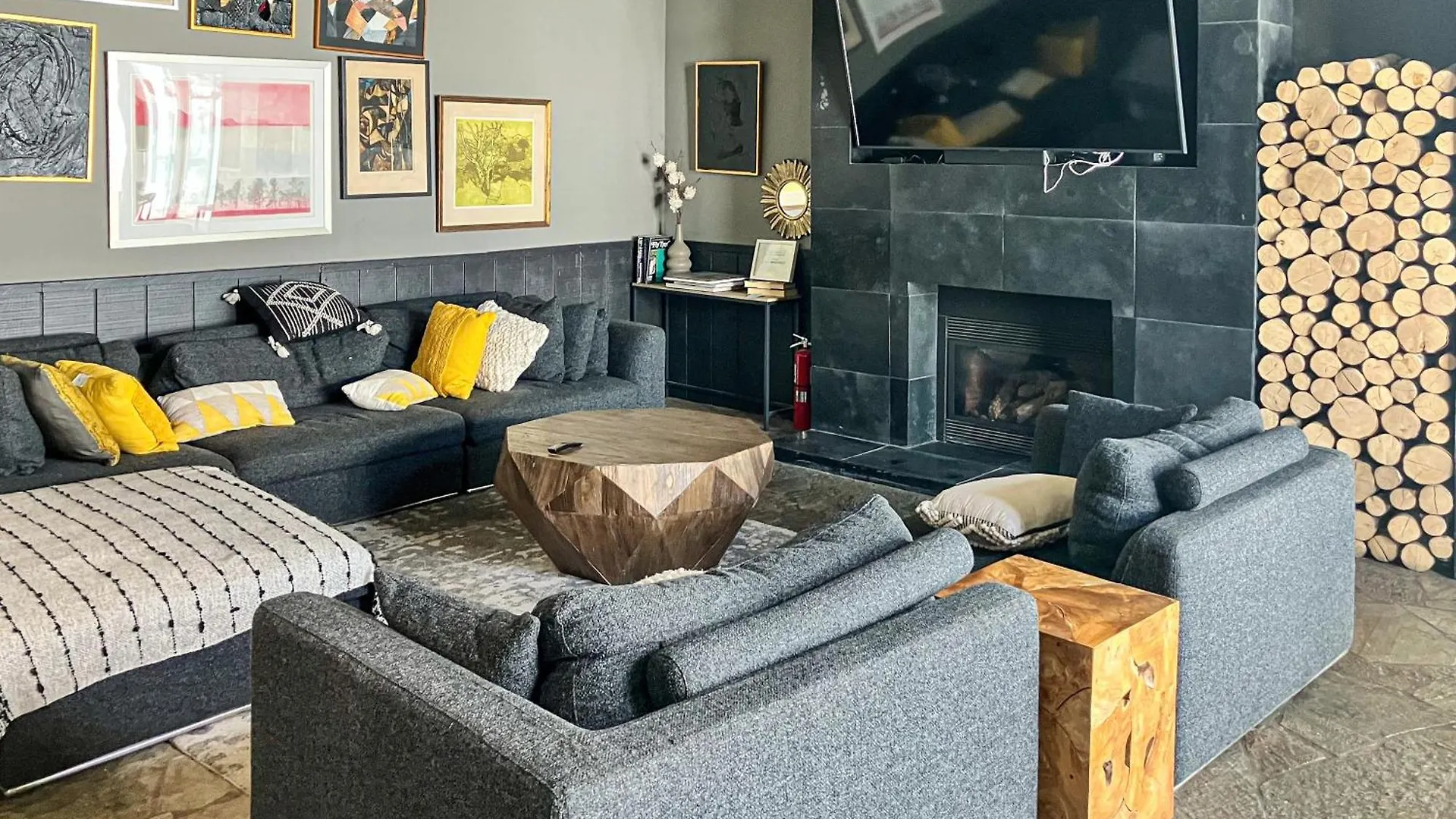 Chamonix 6 Apartment Mammoth Lakes